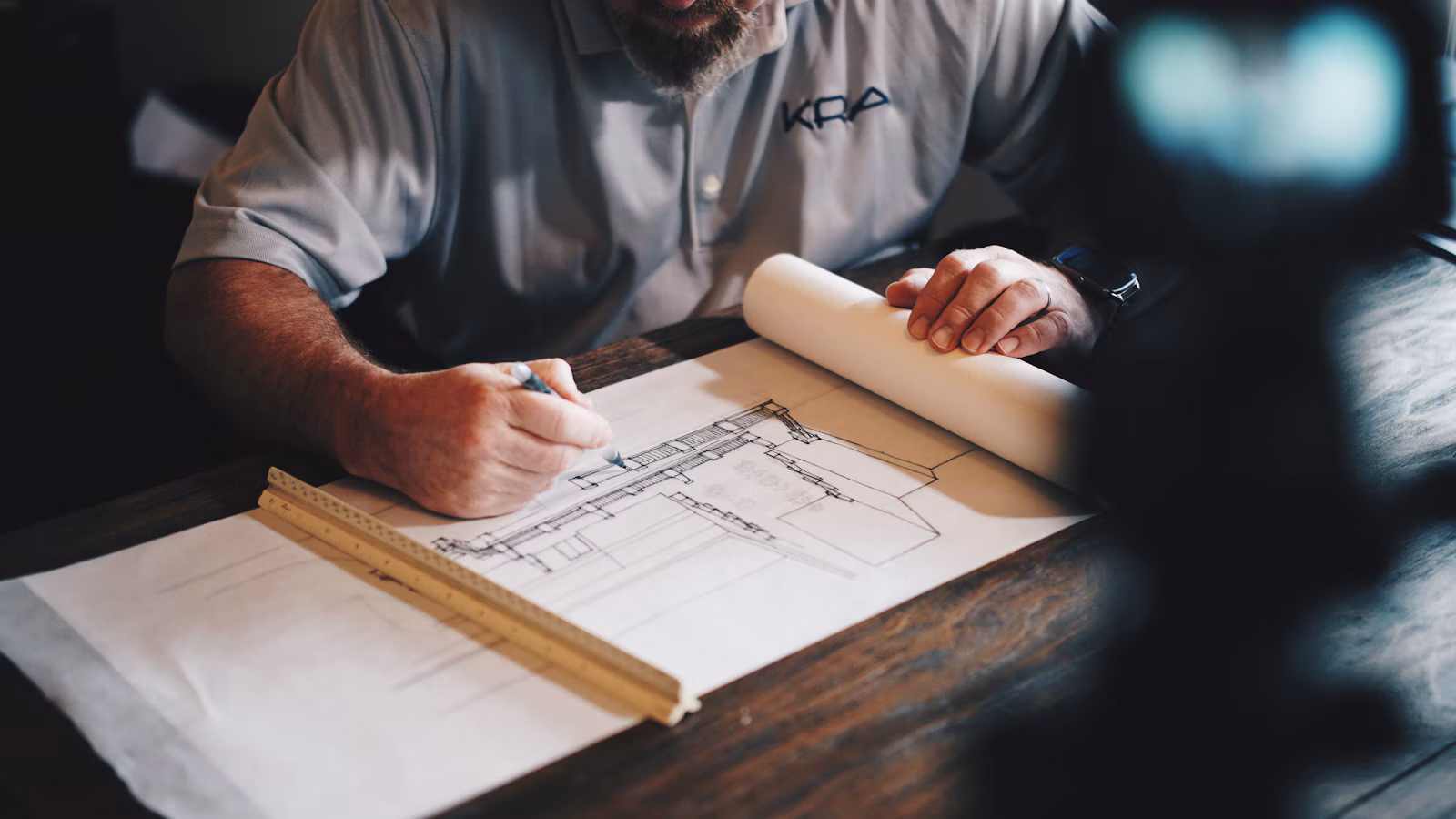 Solucoes Acabamento Ferragista — materiais de construção